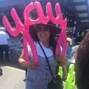 Meet your Posher, Laura